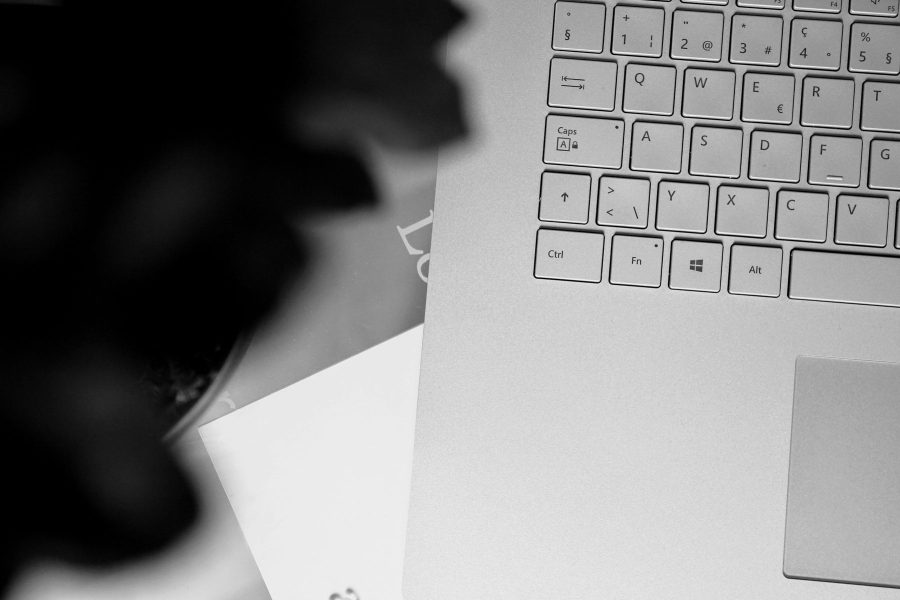 Maintenance site internet : tarifs et modèles de contrat